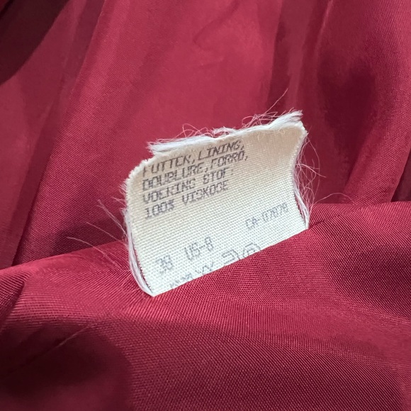 SOLD Attached Cape Vintage Alpaca Coat Wooden Buttons - Picture 7 of 8